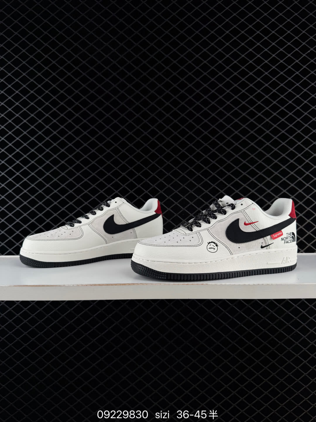 NIKE AIR FORCE 1